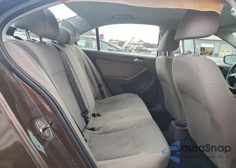 2012 Volkswagen Jetta Base from USA, damaged, VIN 3VW2K7AJ9CM305918